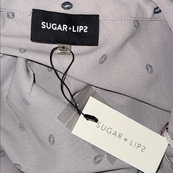 SUGARLIPS DRESS Off The Shoulder Mini Dress Ruffle Trim w Lips Print S Small - Picture 10 of 11